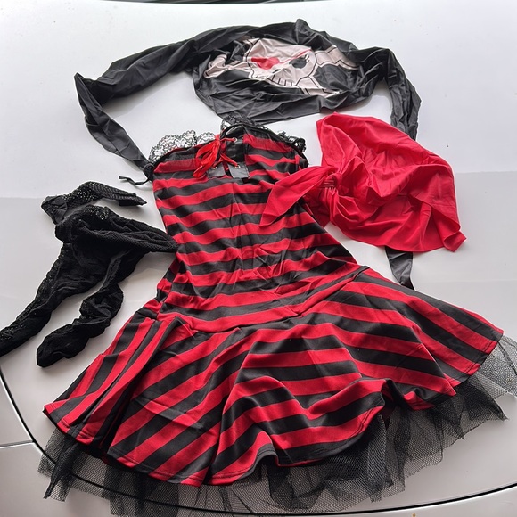 Pirate cutie tween size - complete set - Picture 2 of 2